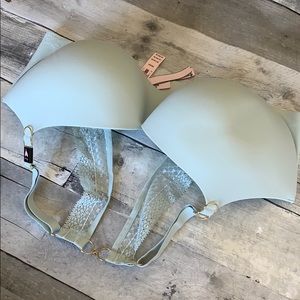 Victoria’s Secret 38DDD Bra
